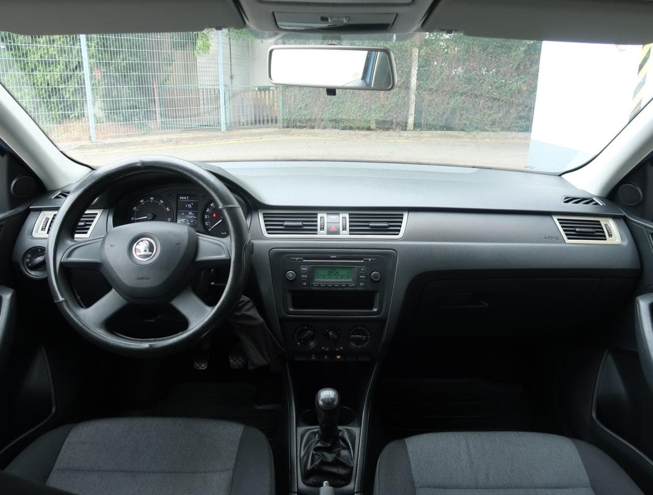 2013 Škoda RAPID - 10