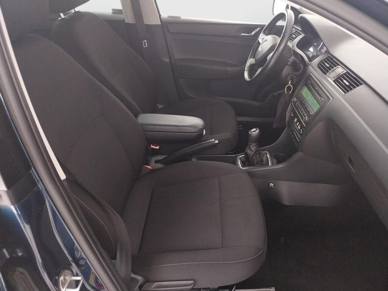 2013 Škoda RAPID - 12