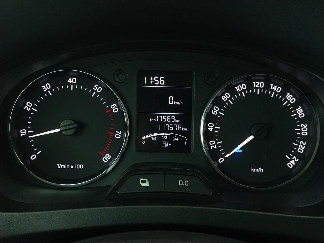 2013 Škoda RAPID - 17