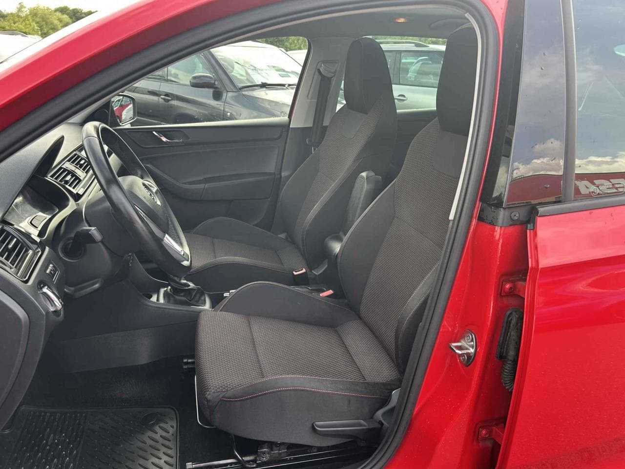 2014 Škoda RAPID - 9