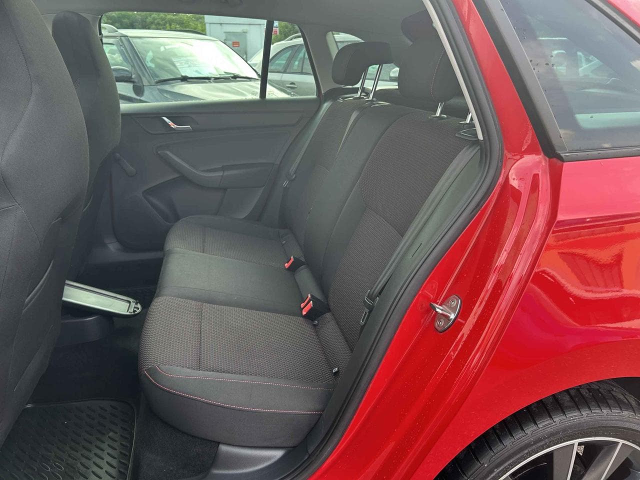 2014 Škoda RAPID - 10