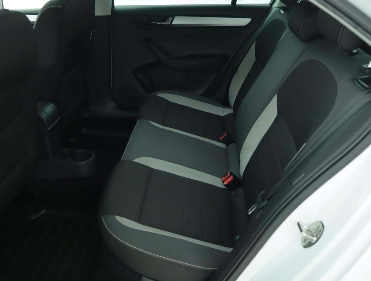 2017 Škoda RAPID - 15