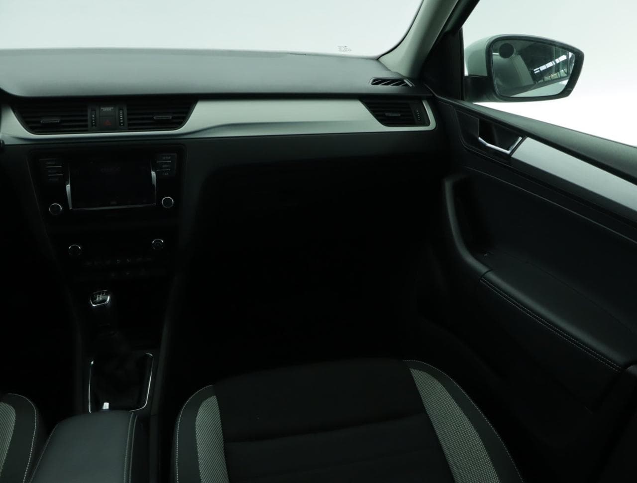 2017 Škoda RAPID - 11