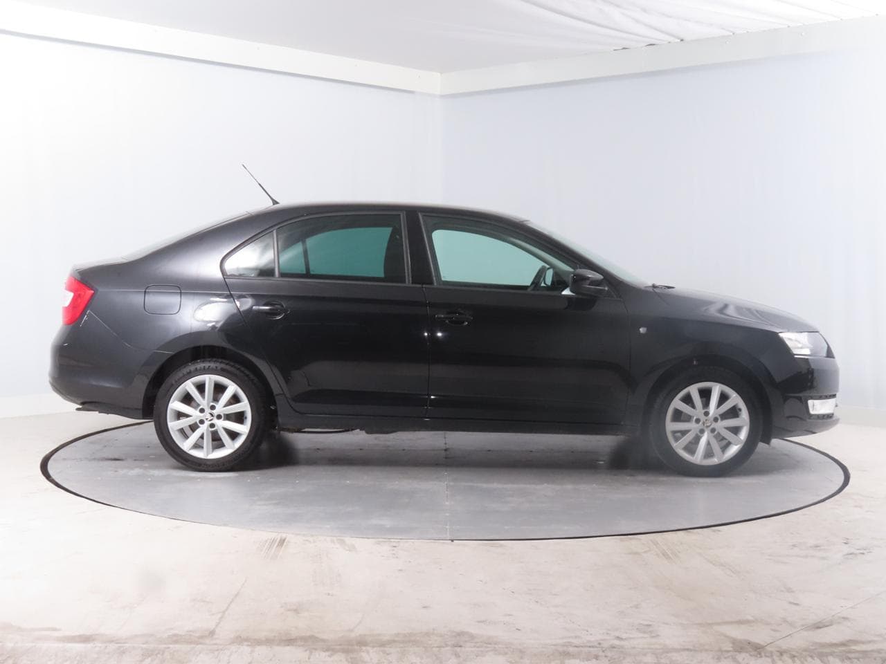 2012 Škoda RAPID - 8