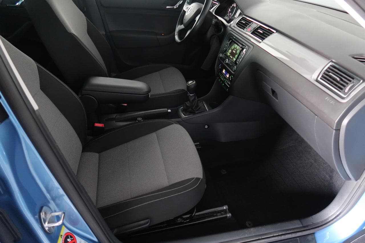 2012 Škoda RAPID - 12