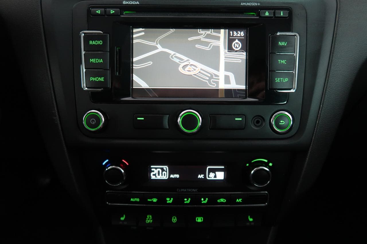 2012 Škoda RAPID - 18