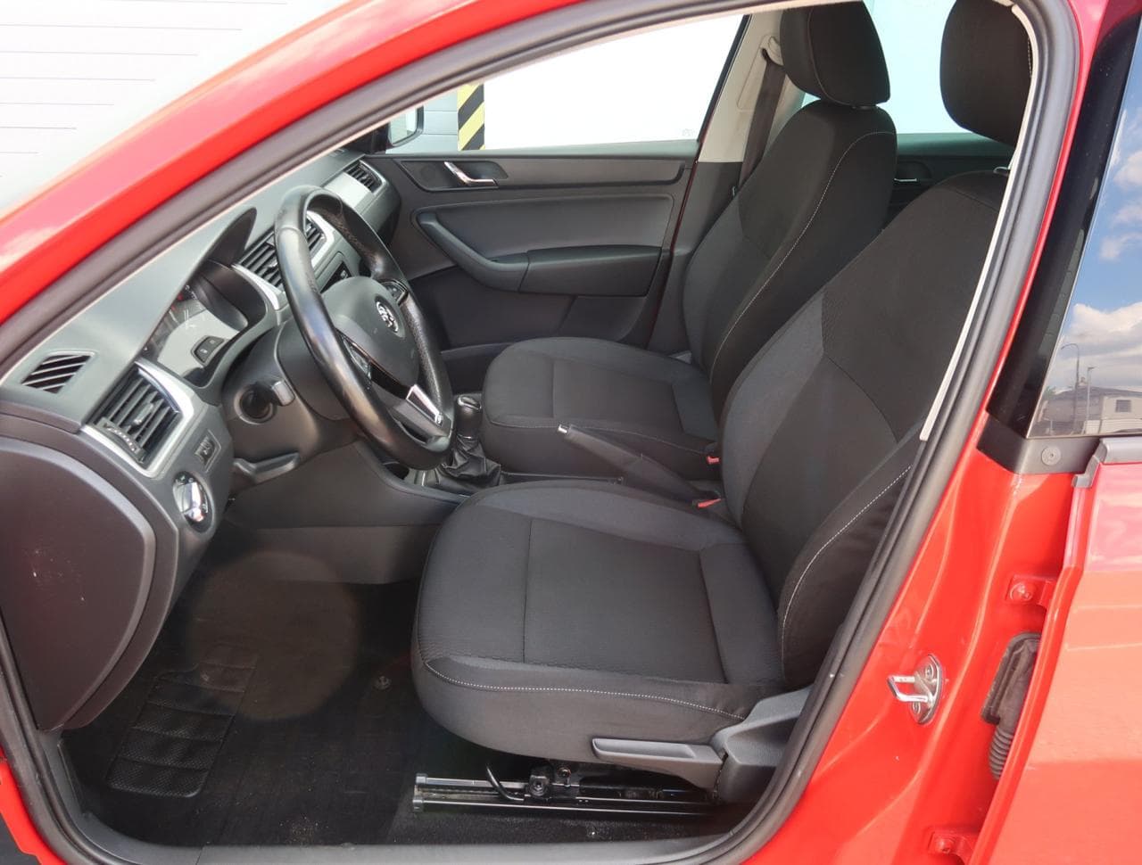 2013 Škoda RAPID - 16