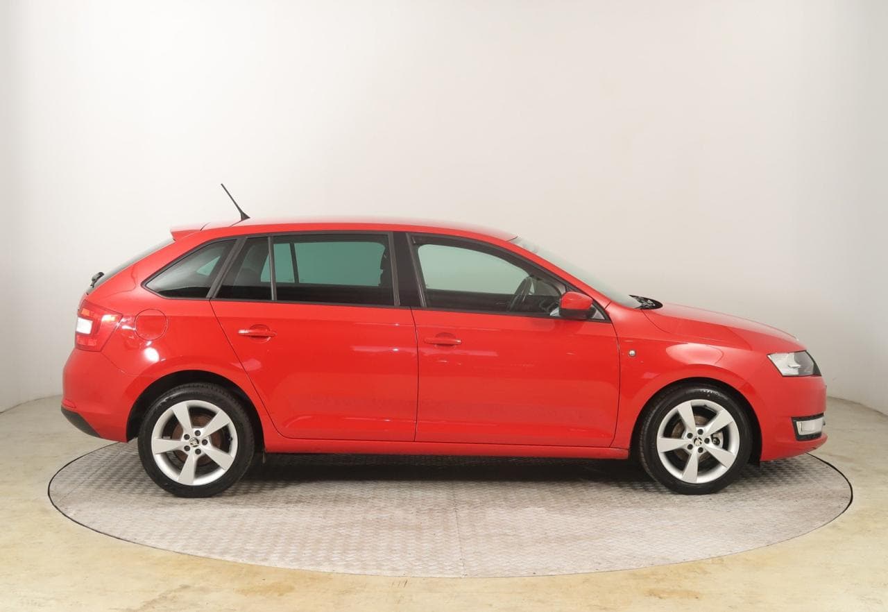 2013 Škoda RAPID - 8