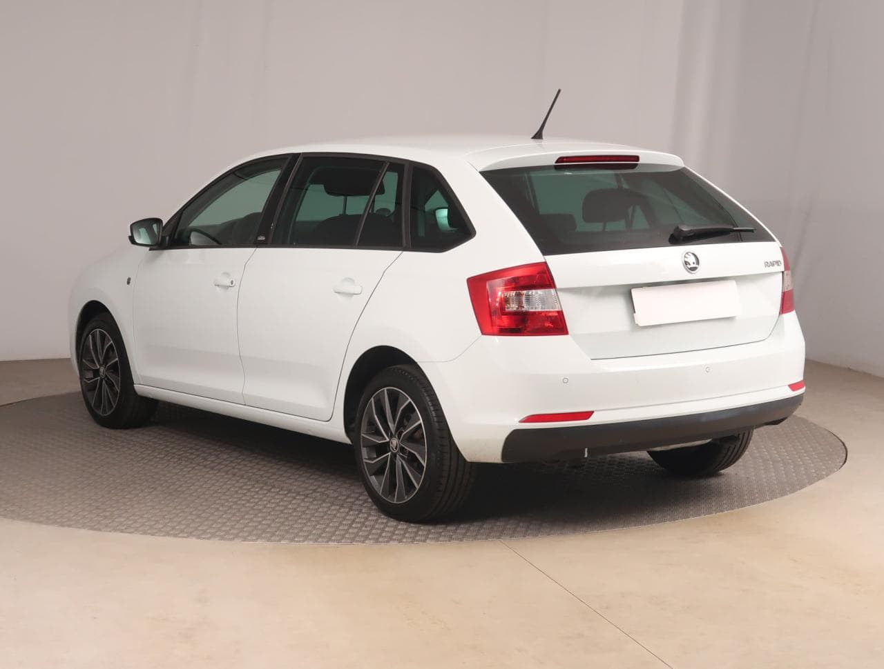 2015 Škoda RAPID - 5