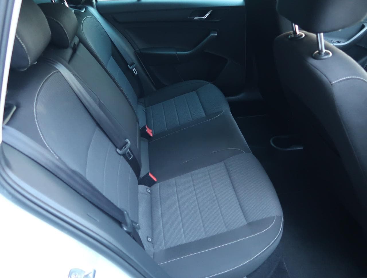 2015 Škoda RAPID - 13