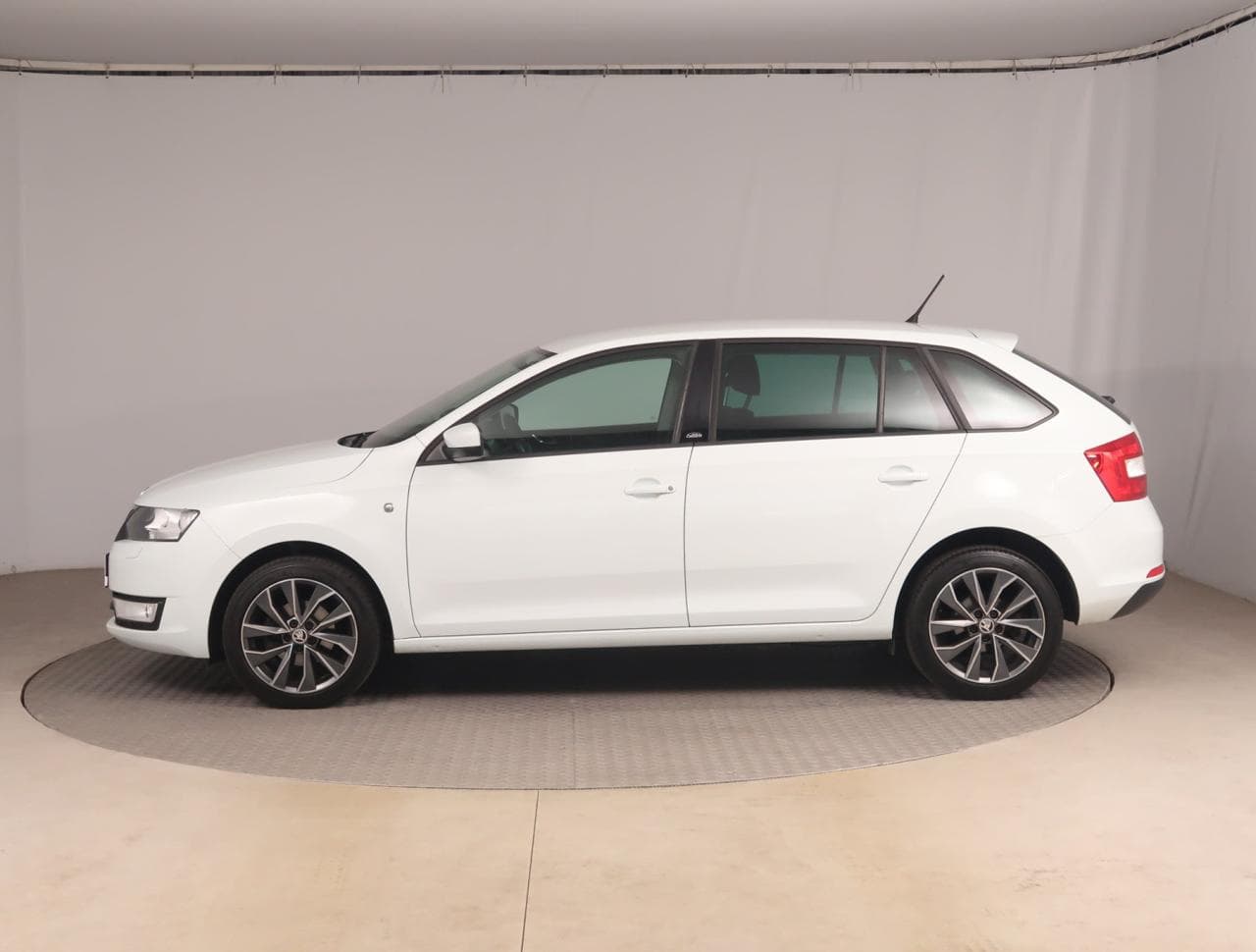2015 Škoda RAPID - 4