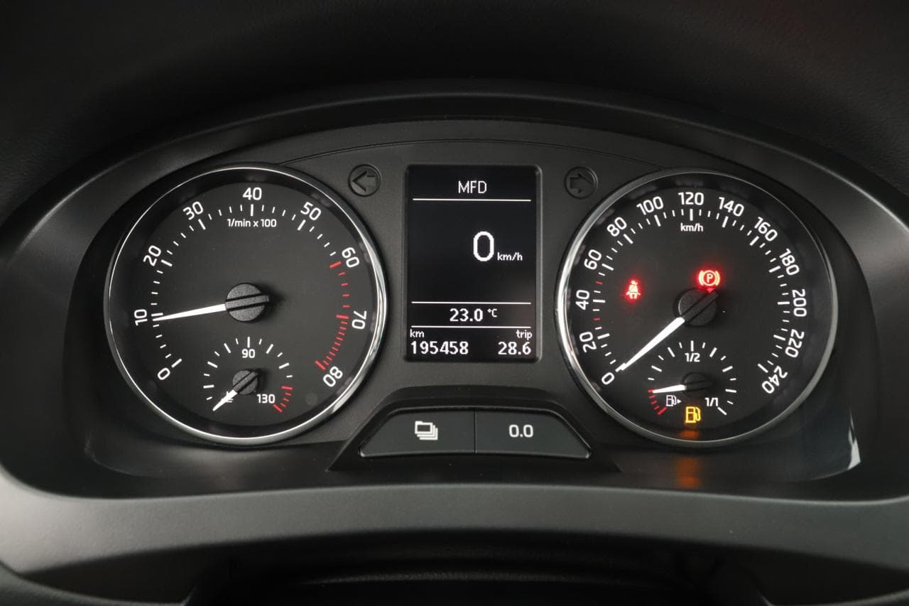 2013 Škoda RAPID - 14