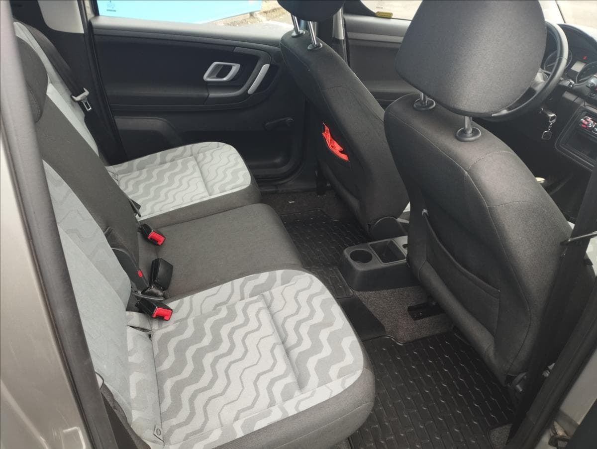 2008 Škoda Roomster - 9