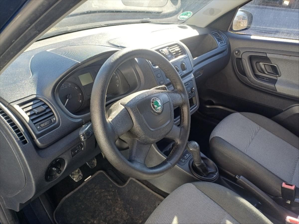 2011 Škoda Roomster - 8