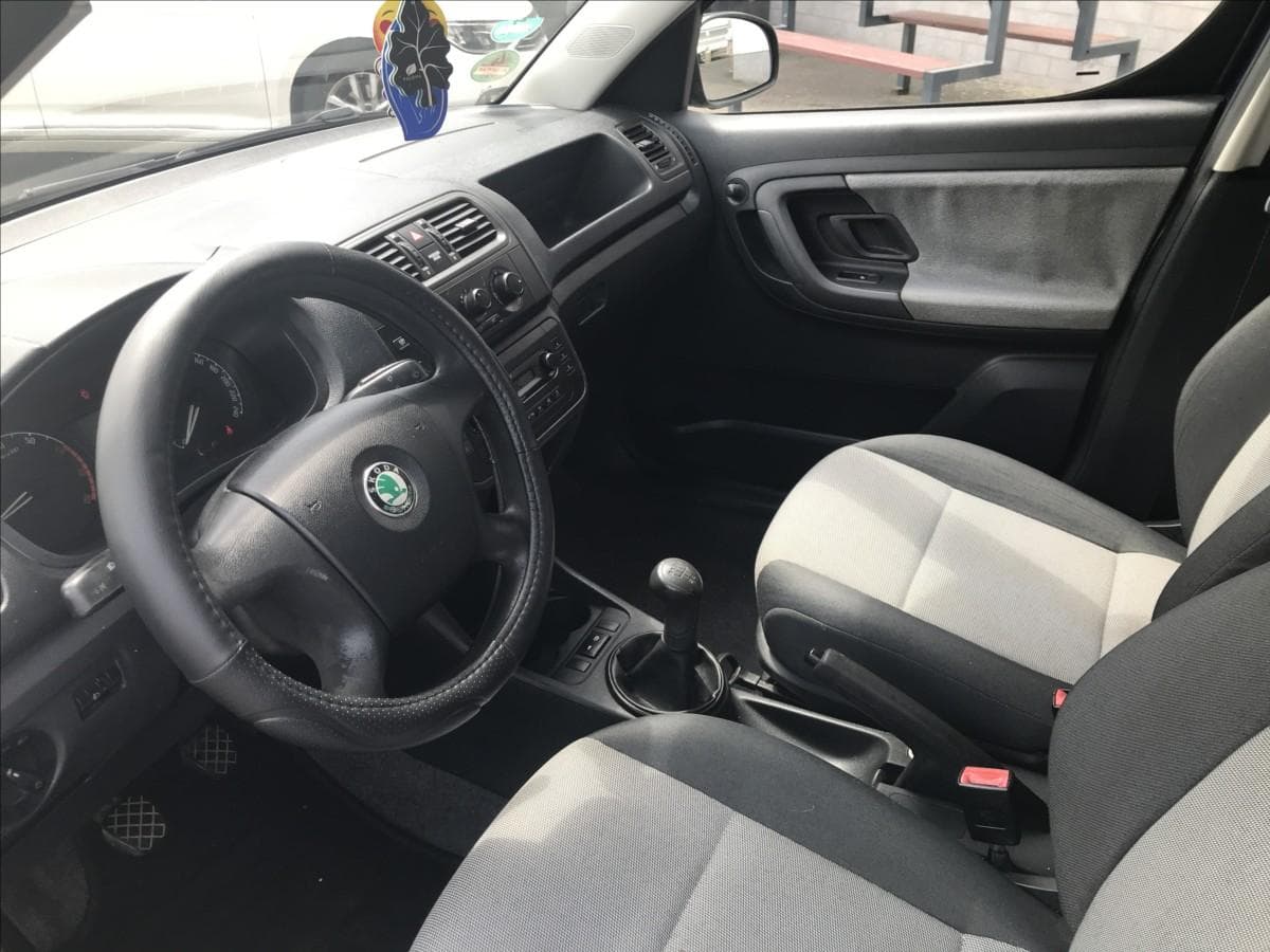 2009 Škoda ROOMSTER - 8