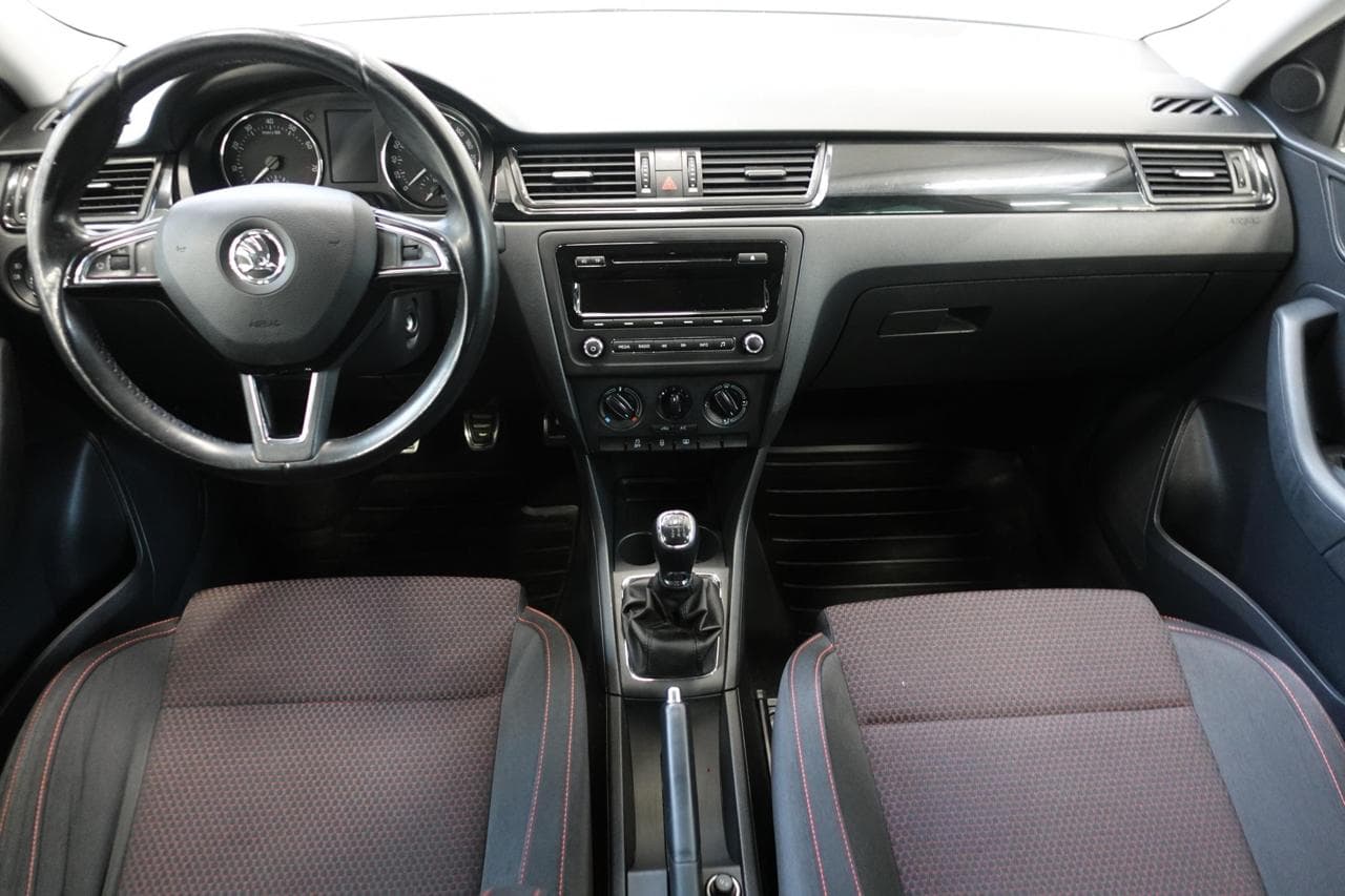 2014 Škoda Rapid - 8