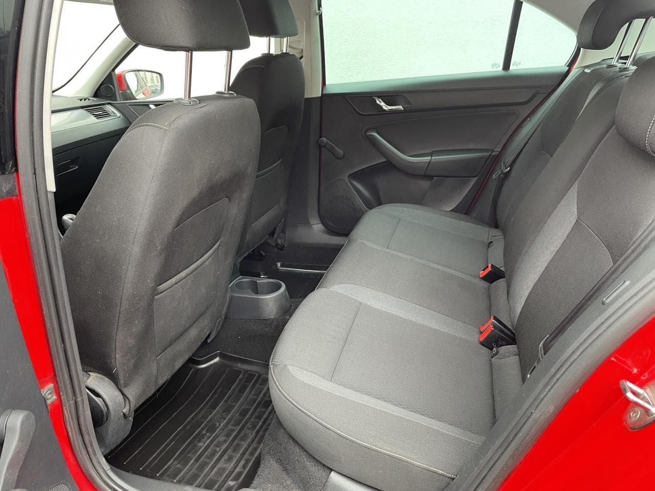 2014 Škoda Rapid - 10