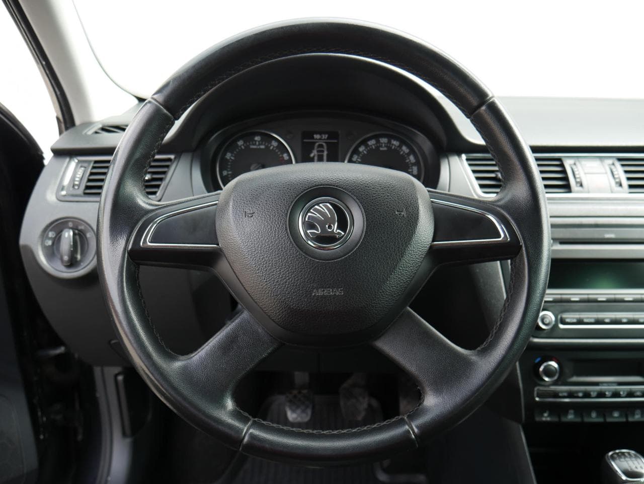2012 Škoda RAPID - 16
