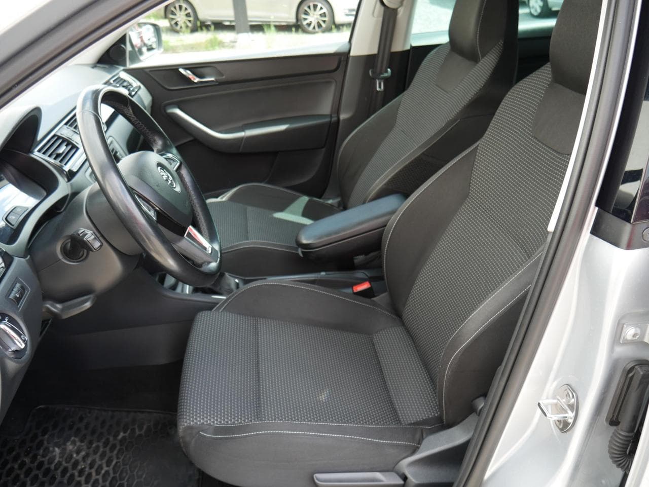2014 Škoda RAPID - 9