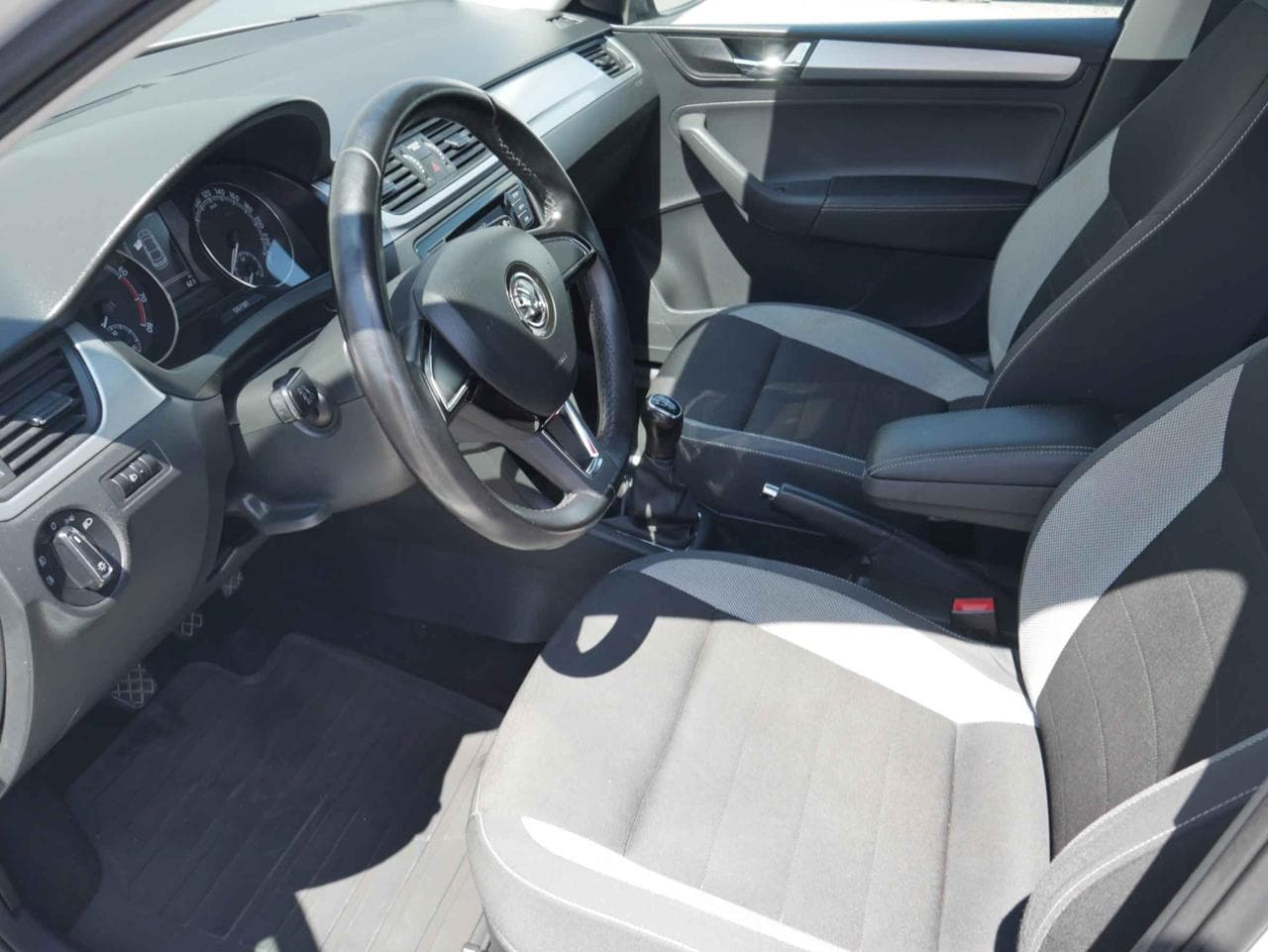 2018 Škoda RAPID - 16