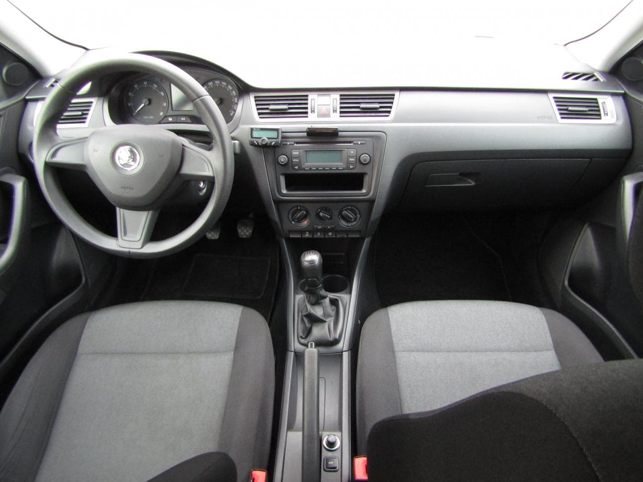 2013 Škoda RAPID - 14