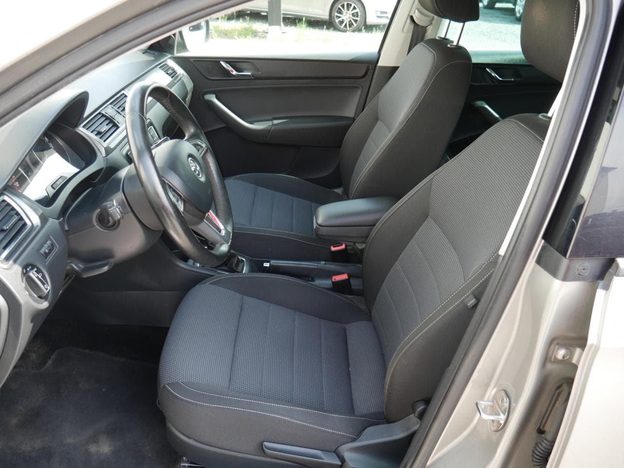 2015 Škoda RAPID - 9