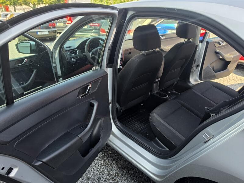 2015 Škoda RAPID - 8