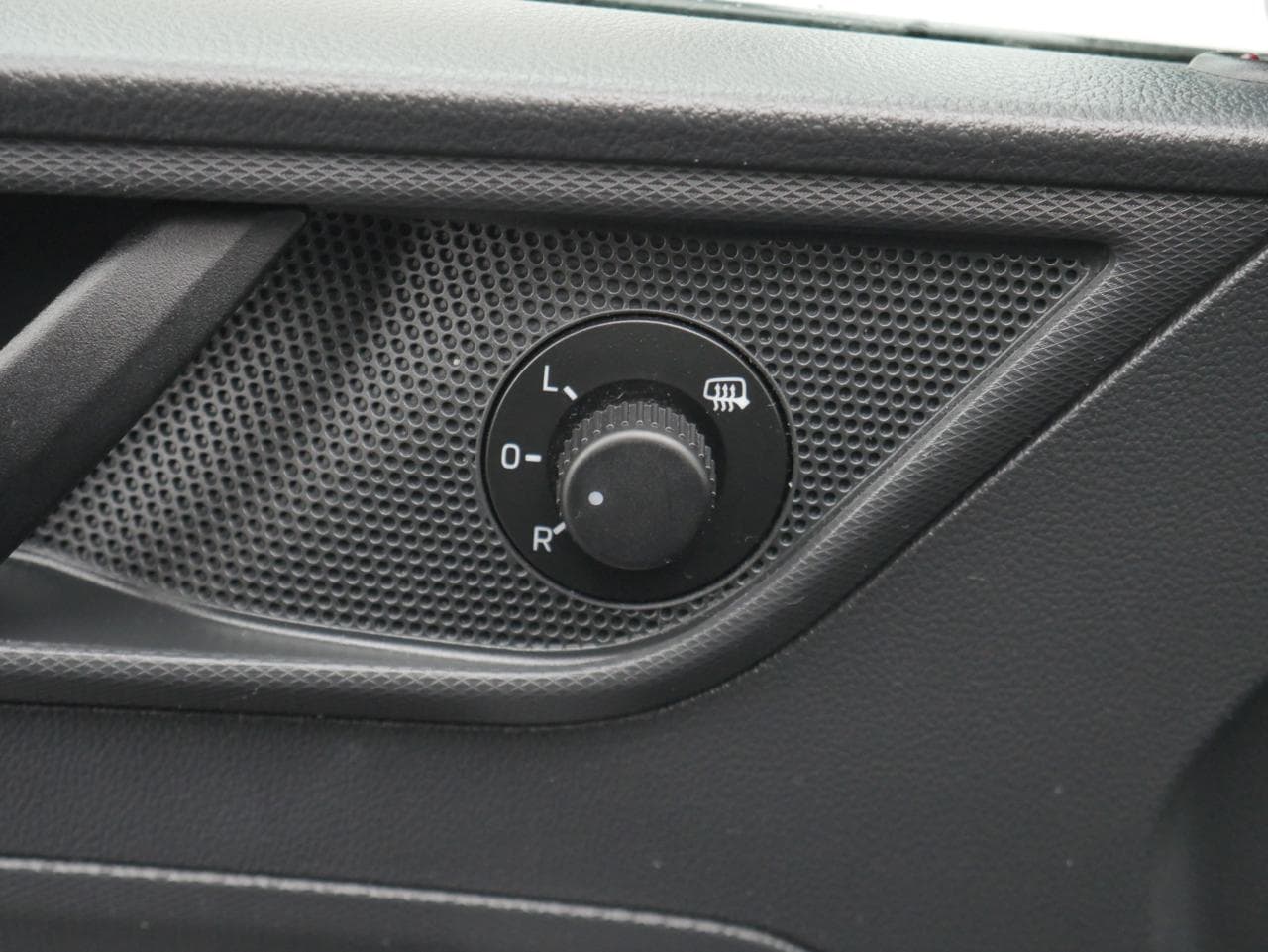 2013 Škoda RAPID - 15