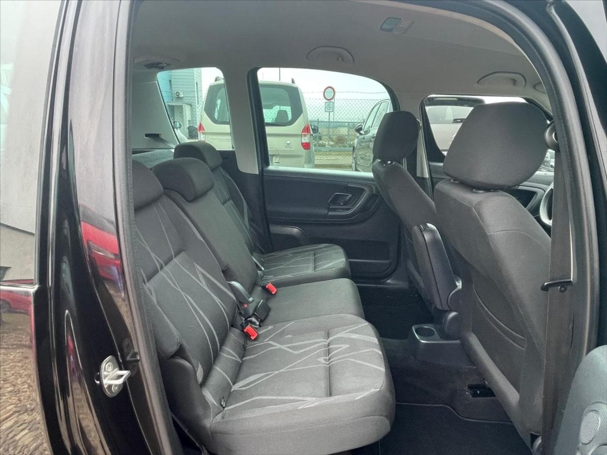 2014 Škoda Roomster - 13