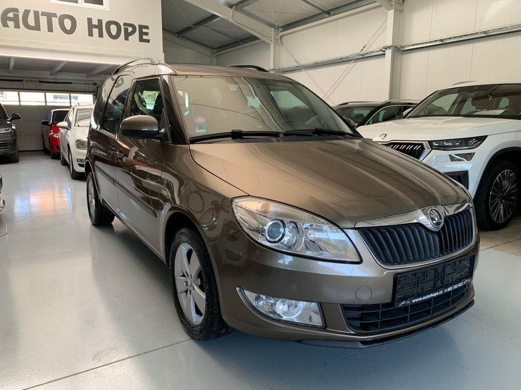 Škoda Roomster 1.2 TSI Style MPV