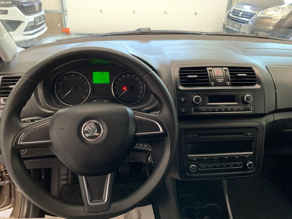 2014 Škoda Roomster - 17