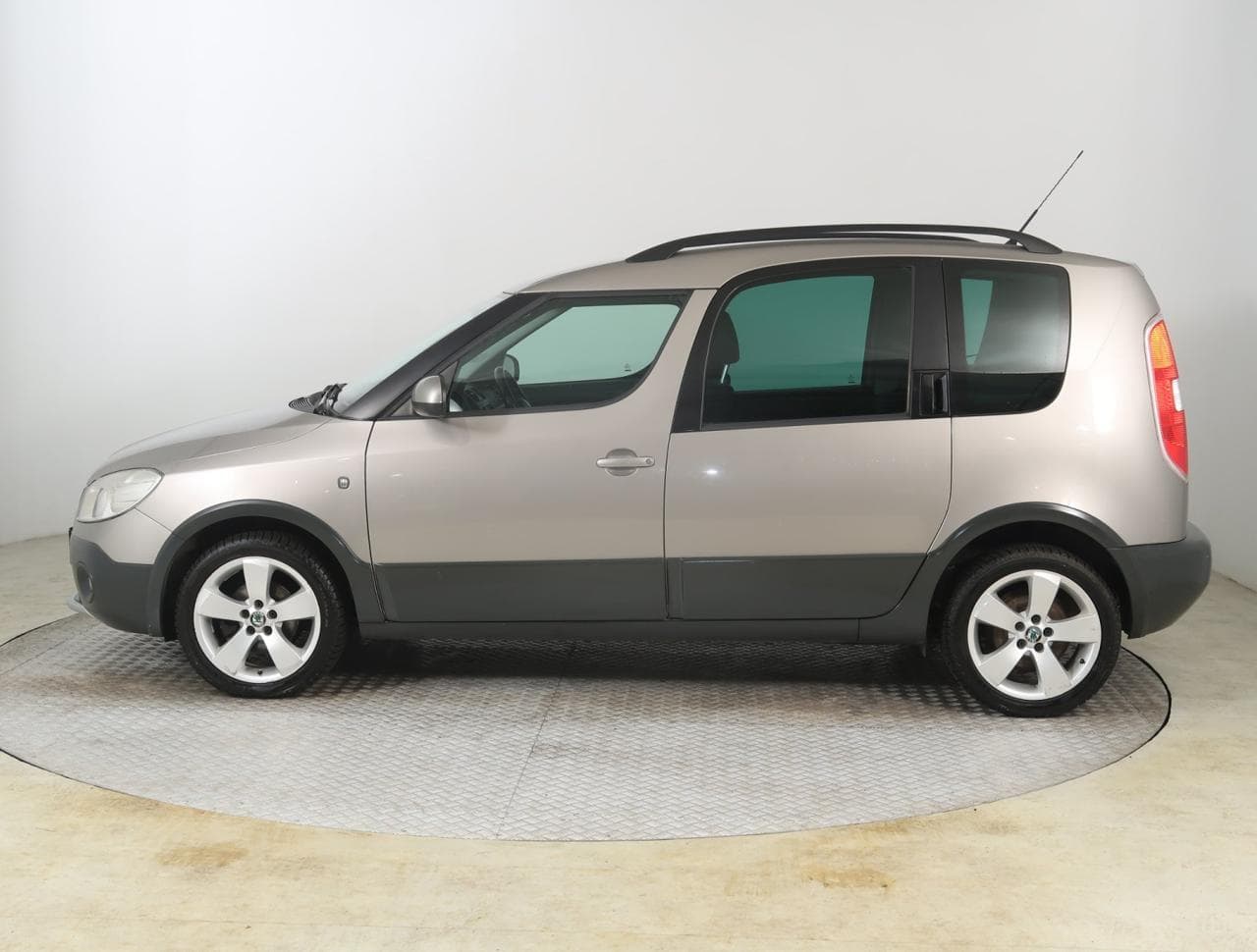 2011 Škoda ROOMSTER - 4