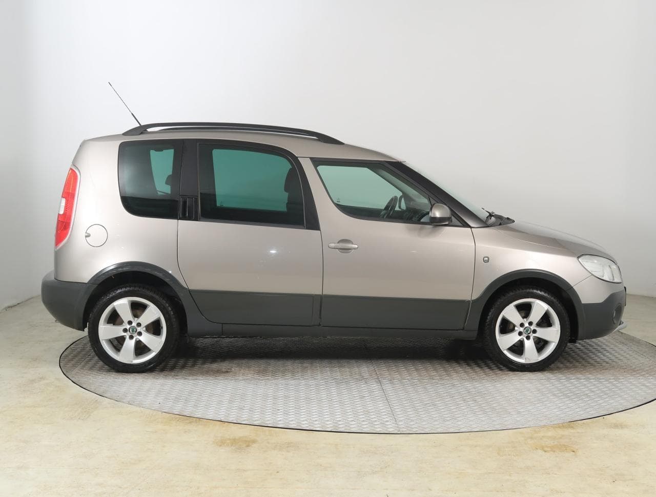 2011 Škoda ROOMSTER - 10