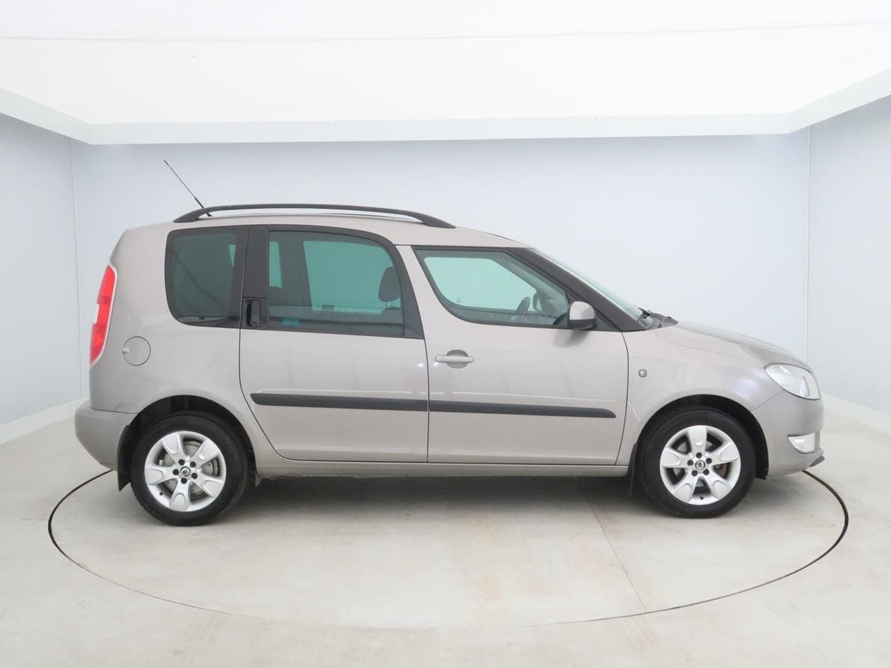 2010 Škoda ROOMSTER - 8