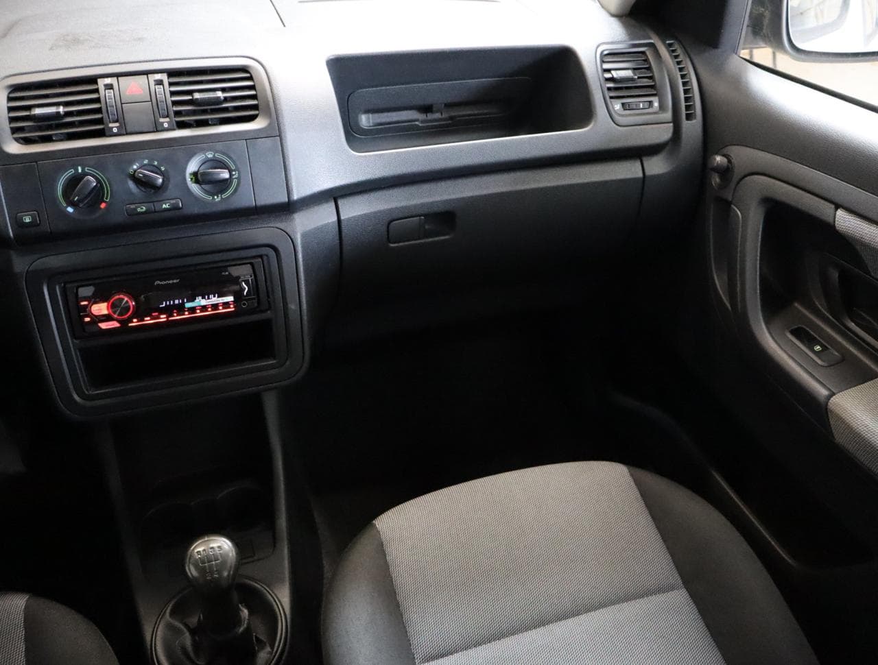 2011 Škoda ROOMSTER - 21