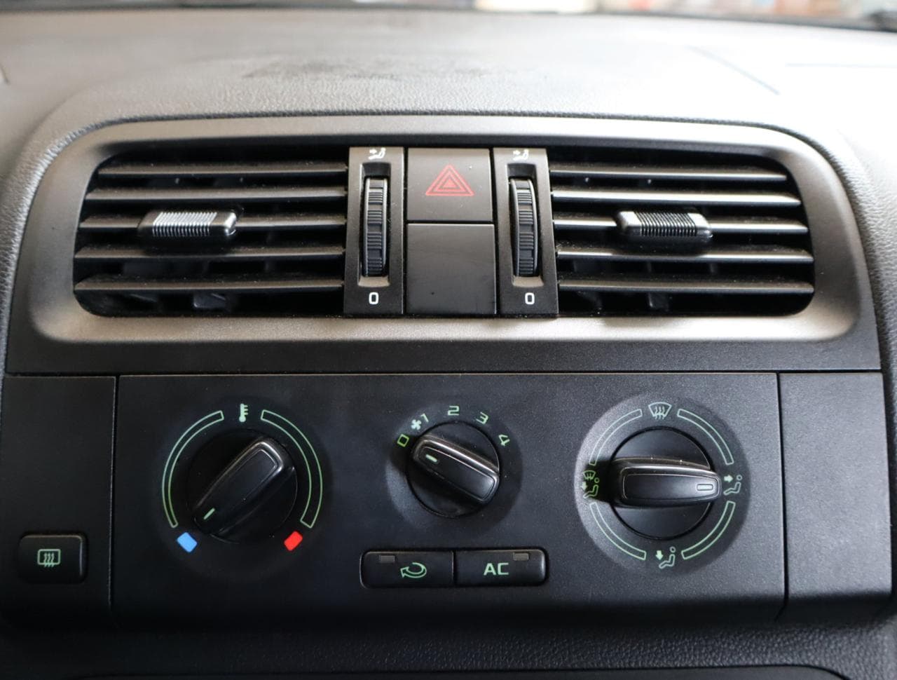 2011 Škoda ROOMSTER - 34