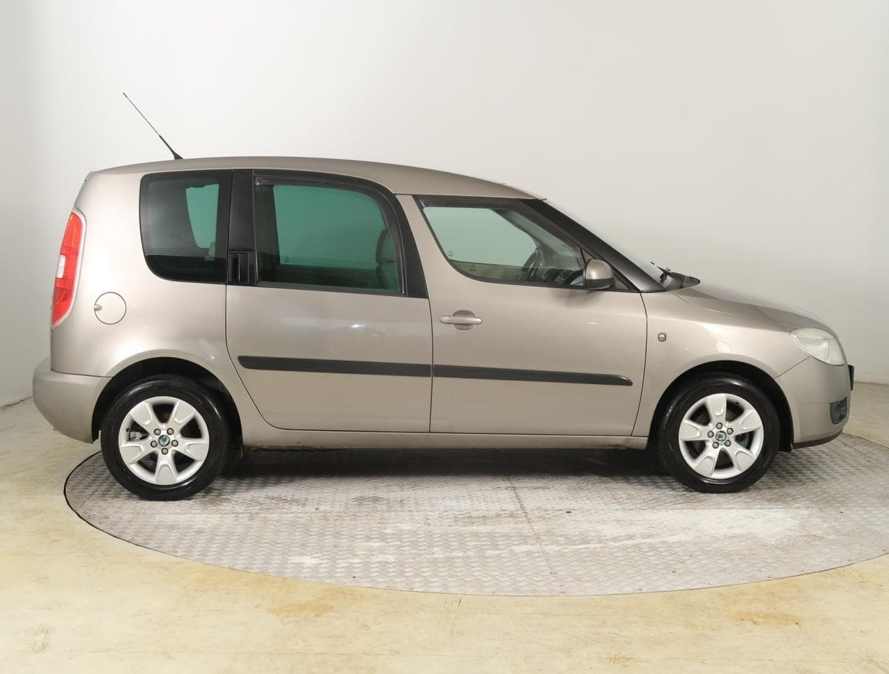 2007 Škoda ROOMSTER - 8