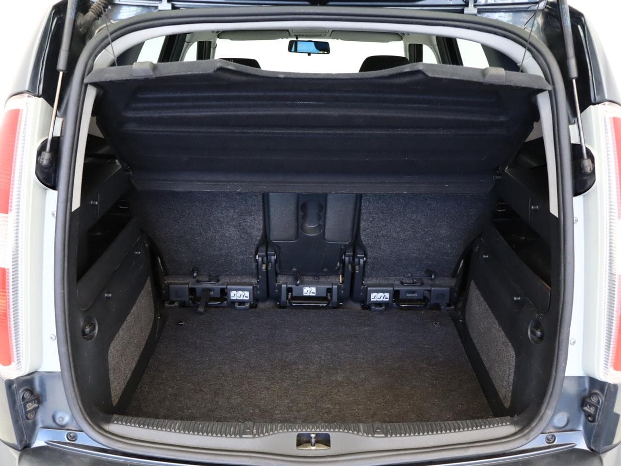 2009 Škoda ROOMSTER - 17