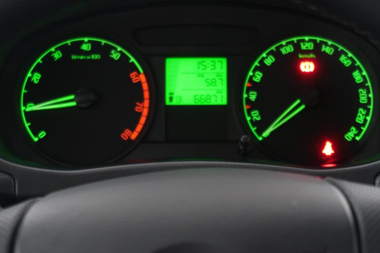 2009 Škoda ROOMSTER - 17