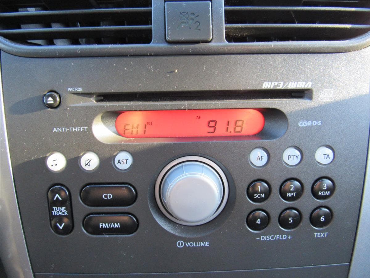 2010 Suzuki SPLASH - 16