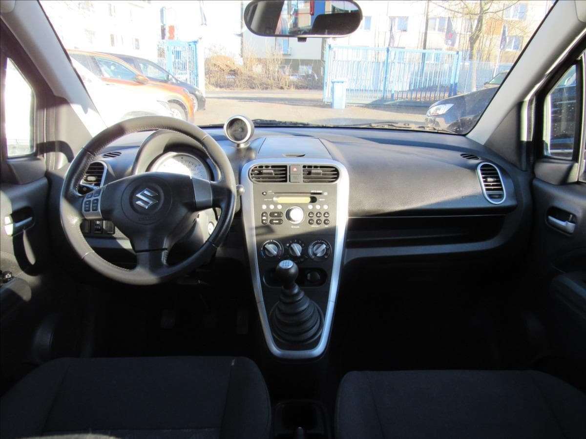 2010 Suzuki SPLASH - 11