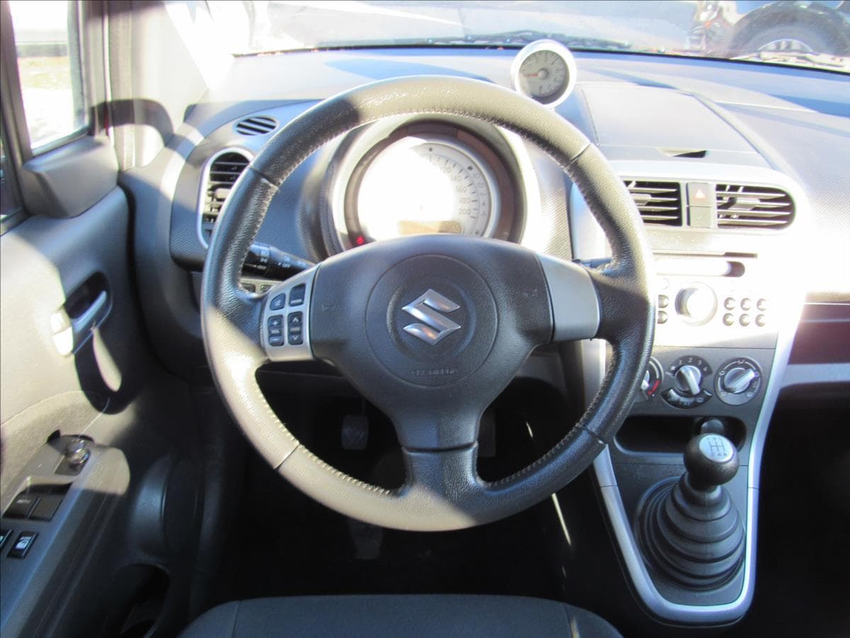 2010 Suzuki SPLASH - 12