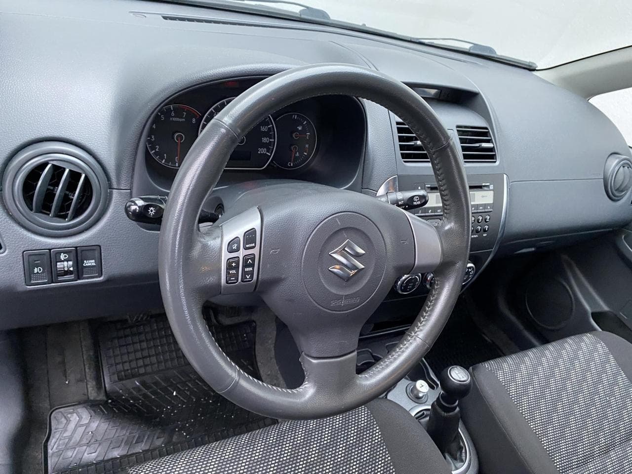 2009 Suzuki SX4 - 12