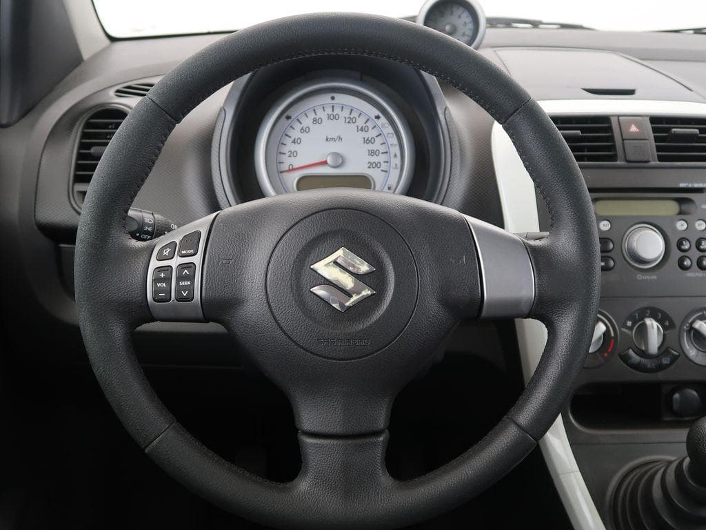 2013 Suzuki Splash - 17