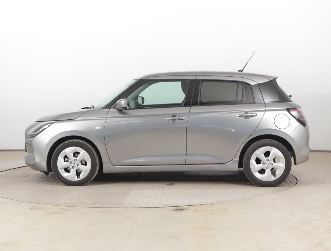 2025 Suzuki Swift - 4