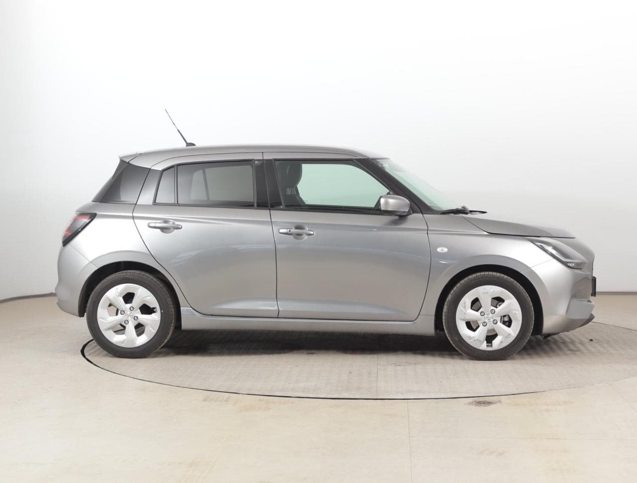 2025 Suzuki Swift - 8