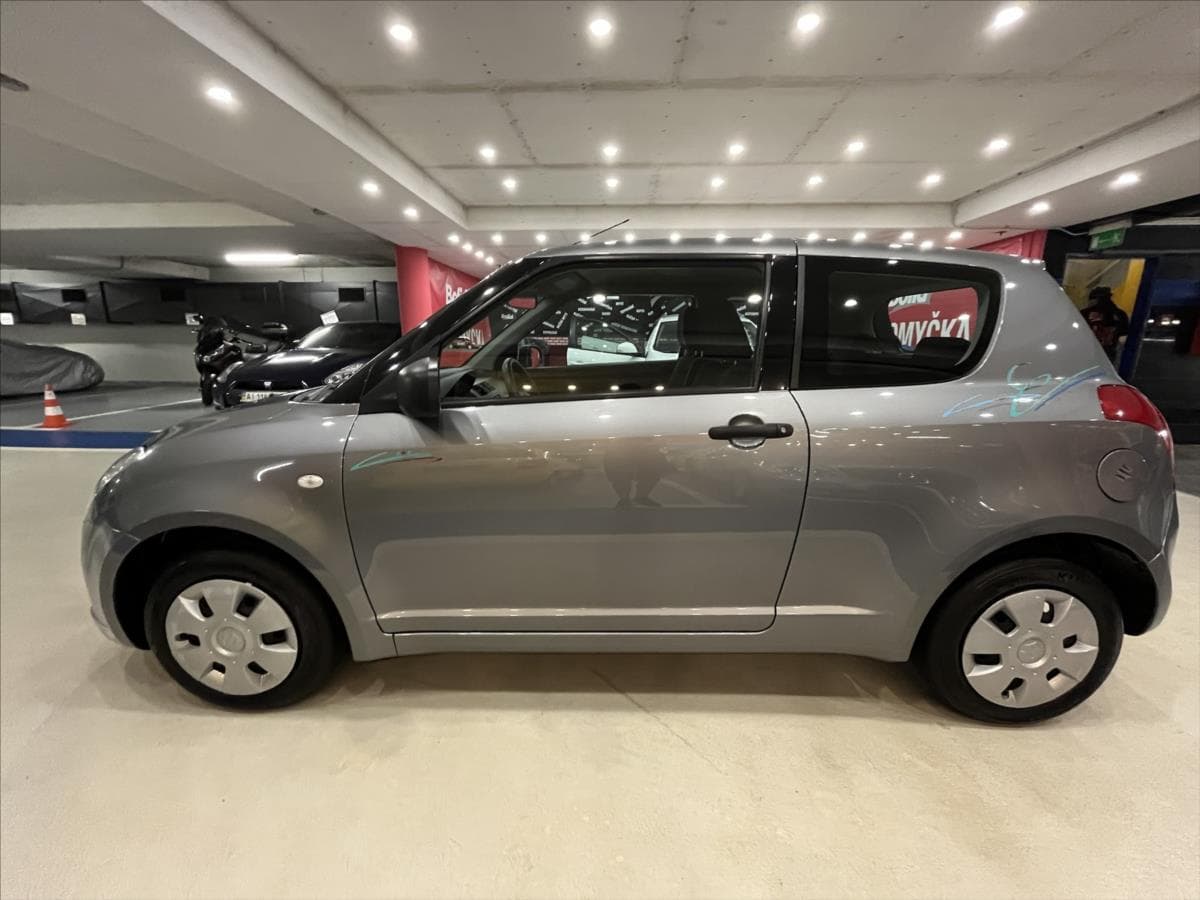 2006 Suzuki Swift - 2