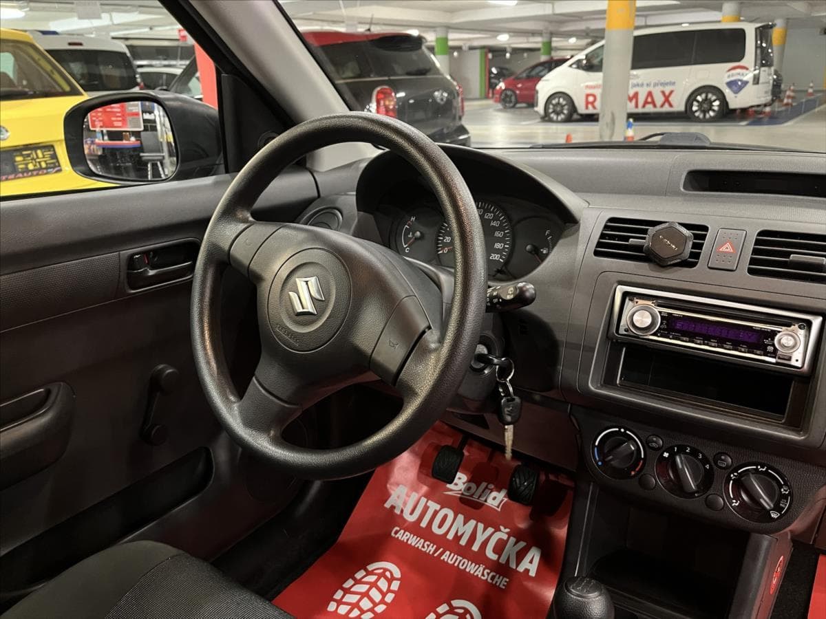 2006 Suzuki Swift - 13