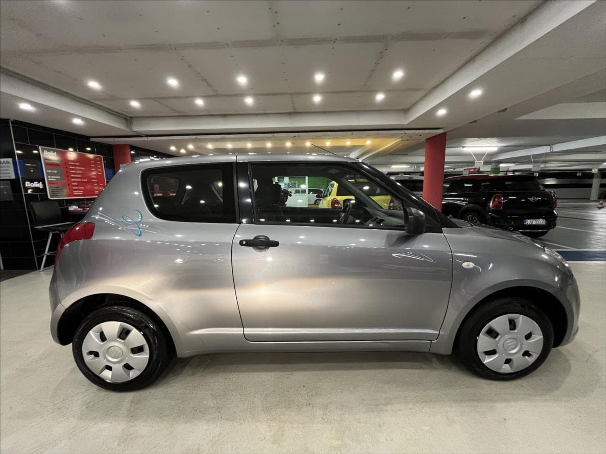 2006 Suzuki Swift - 6