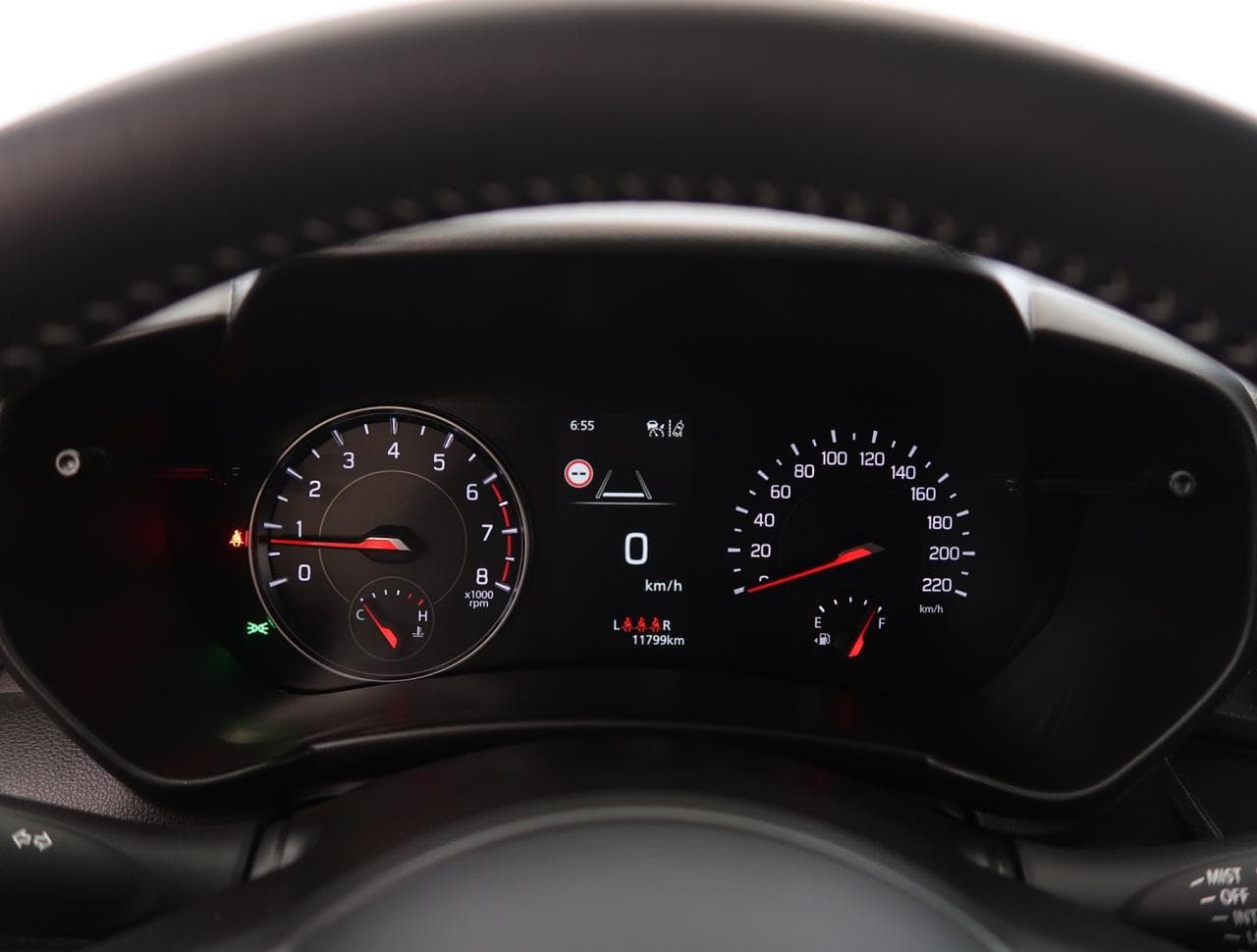 2025 Suzuki SWIFT - 17